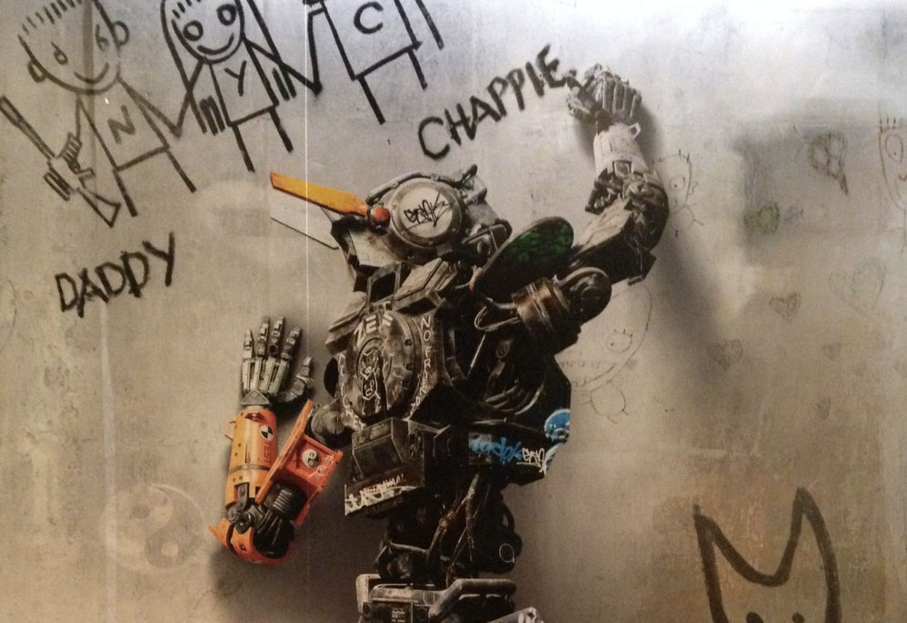 Chappie, il primo trailer italiano