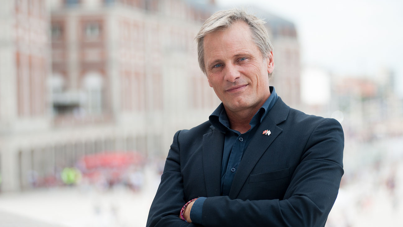 Viggo Mortensen annuncia il suo esordio come regista nel film drammatico Falling