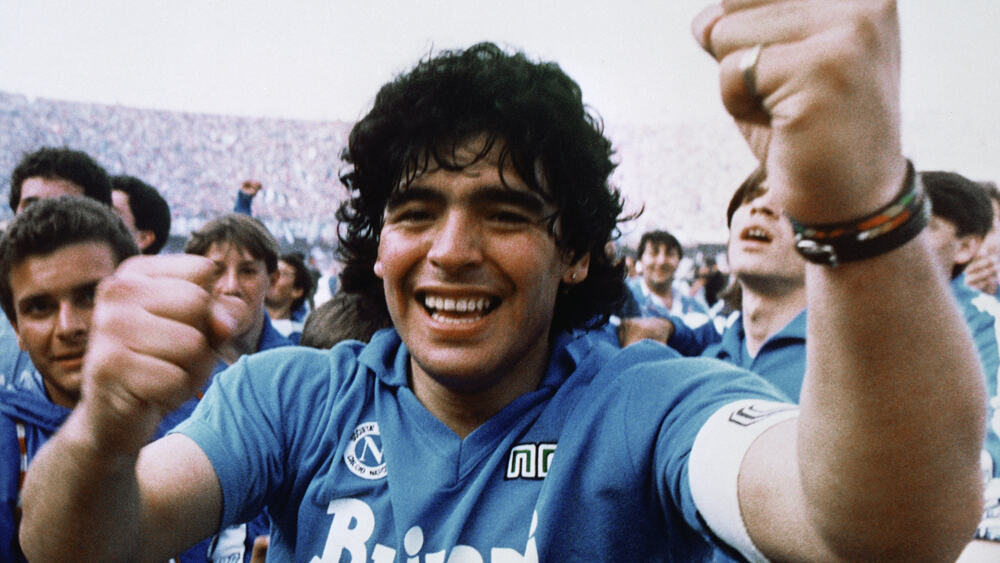 Diego Maradona, il ritratto sincero e toccante di un mito con tutte le fragilità dell’uomo