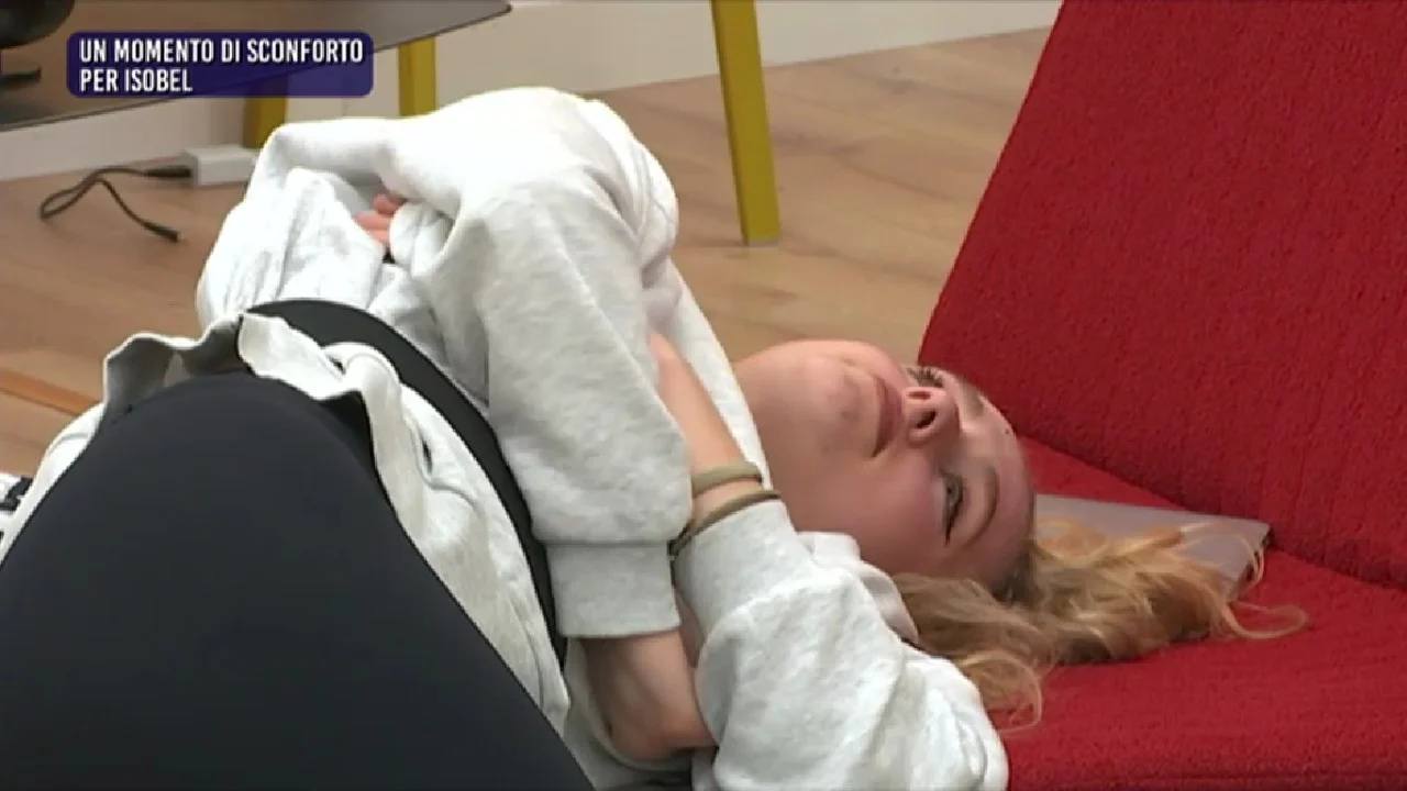 Amici 23: la tragedia di Isobel | La ballerina si sfoga con Maria De Filippi