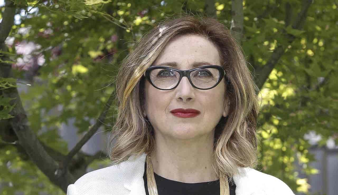 Lunetta Savino, il triste addio della nota attrice: una perdita gravissima