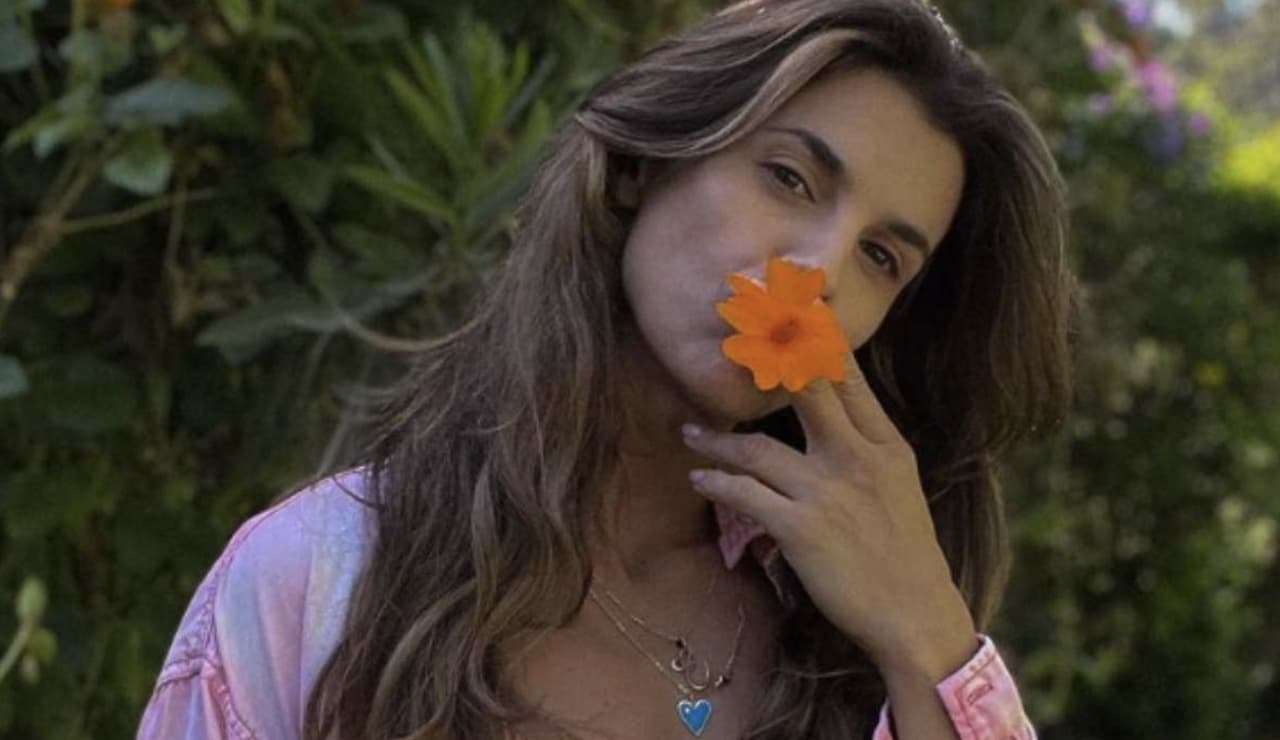 Il gesto eroico di Elisabetta Canalis | Salvataggio d’emergenza in Sardegna