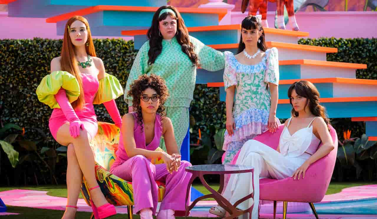 “Barbie è una menzogna”: la famosa comica romana indignata | Non l’ha presa bene