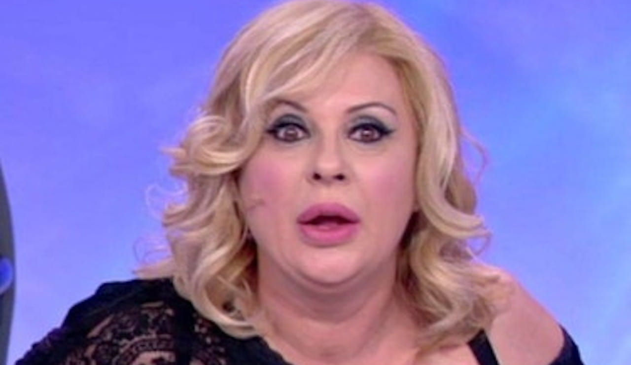 Tina Cipollari nuova tronista, ecco quanto guadagna a Uomini e Donne