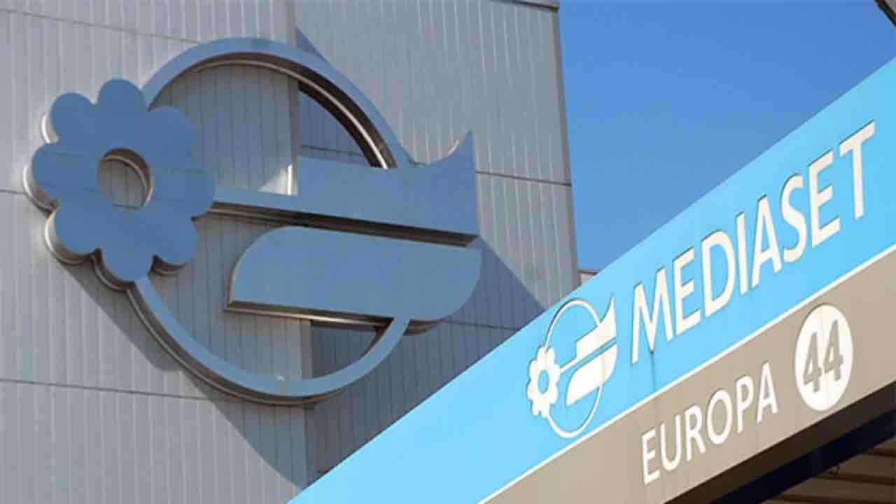 “Paralizzata dall’ombelico in giù”: il dramma del noto volto Mediaset | Mesi da incubo