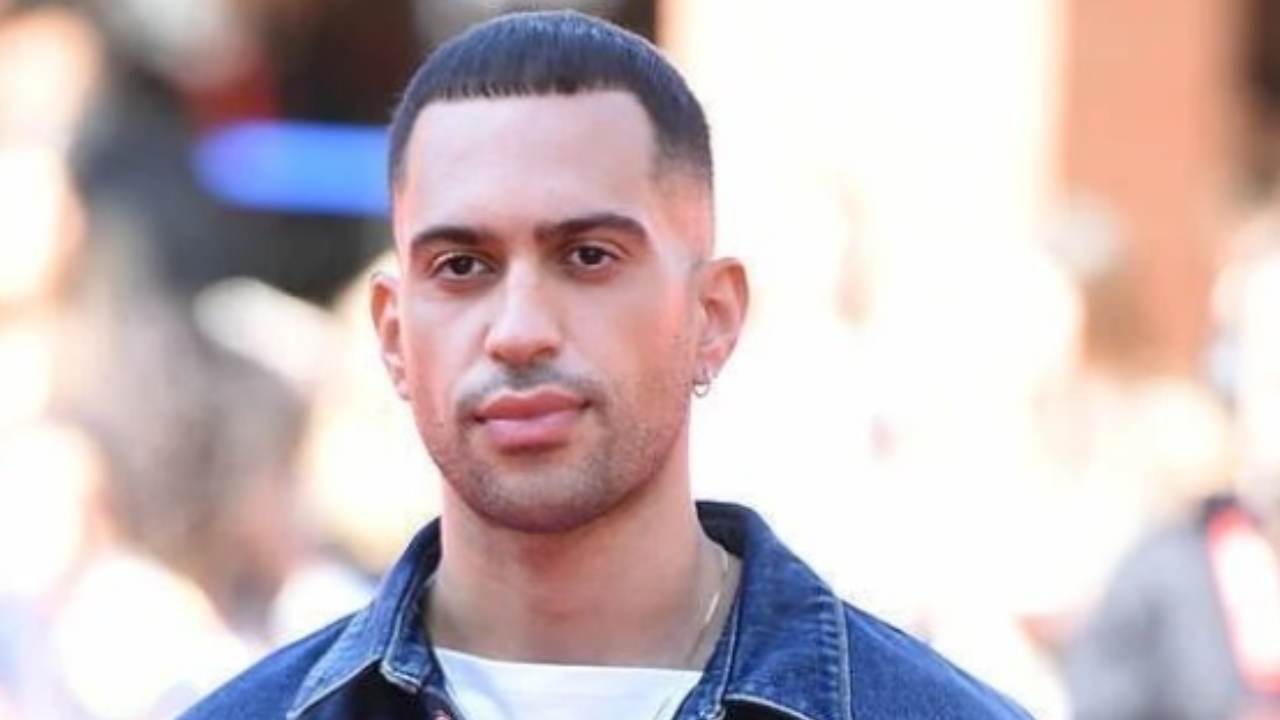 Mahmood cambia look: mai visto così | “Plastificato”