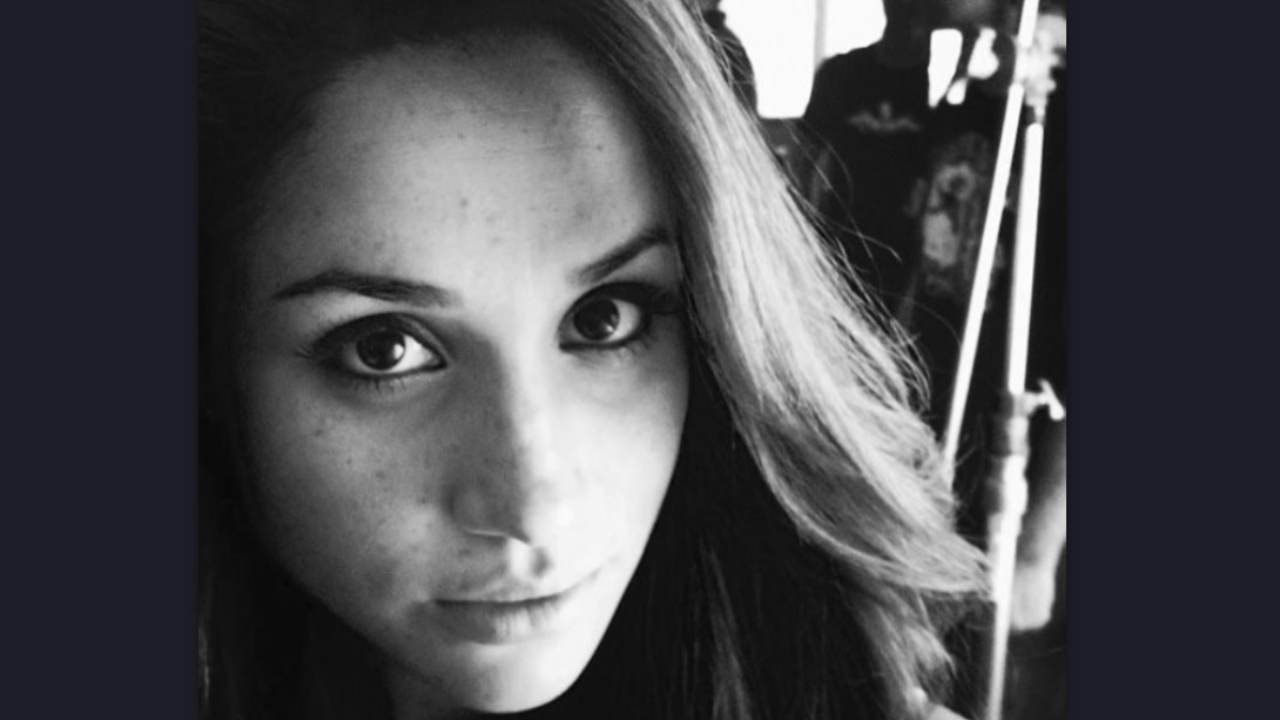 Meghan Markle spaventa tutti: “Qualcosa non va” | Troppo magra e quei braccialetti…