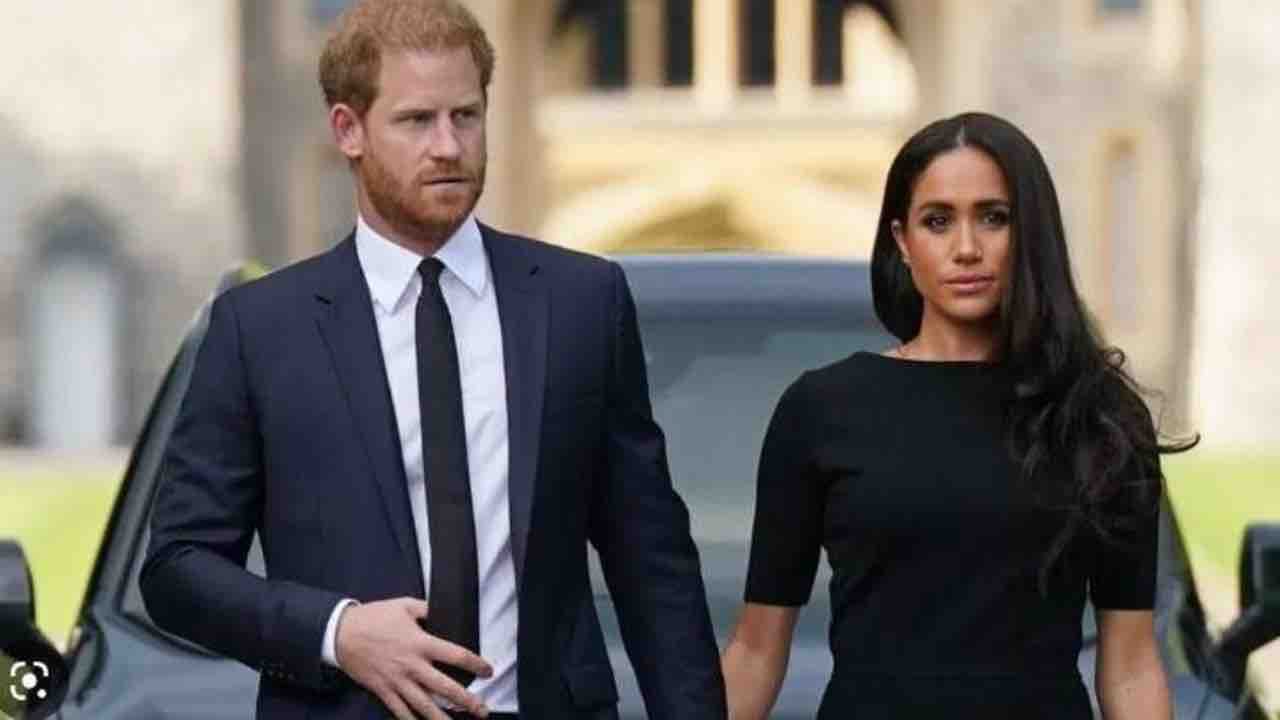 Harry e Meghan devono andarsene: é ufficiale | Lasciano per sempre la casa dei sogni