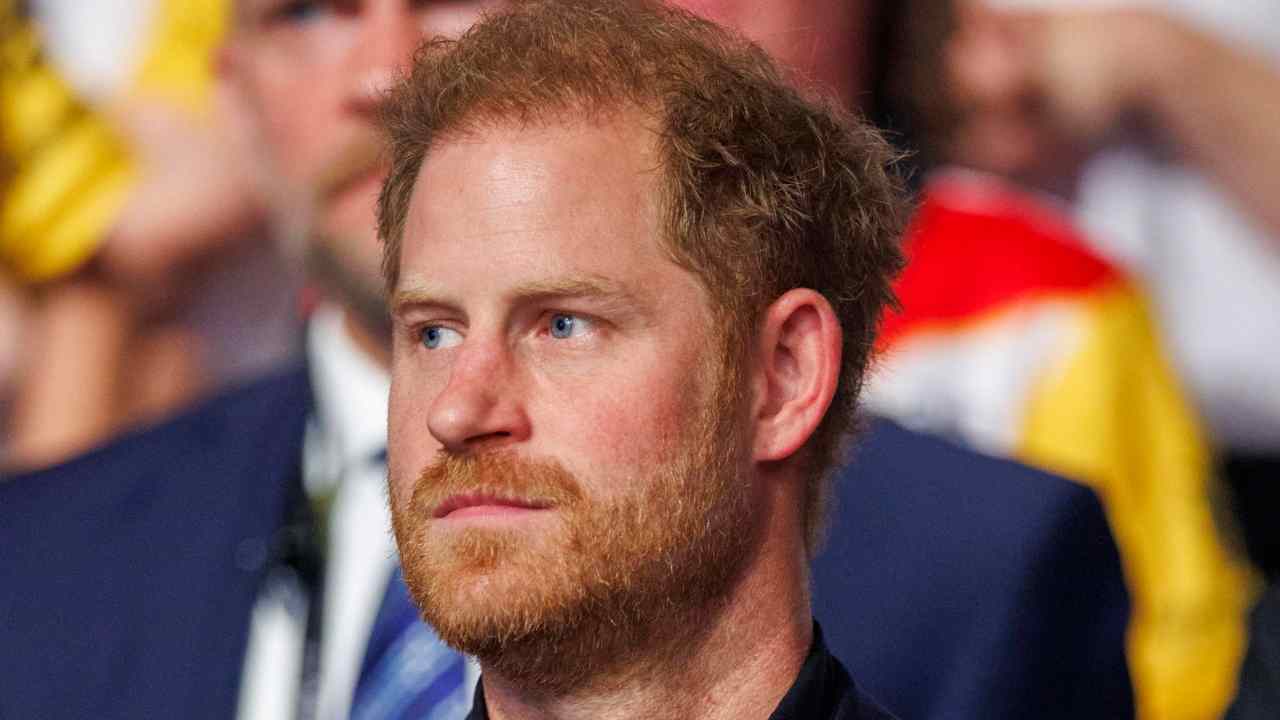 Il messaggio in codice di Harry: segreti a Buckingham Palace | Cosa vuol dire