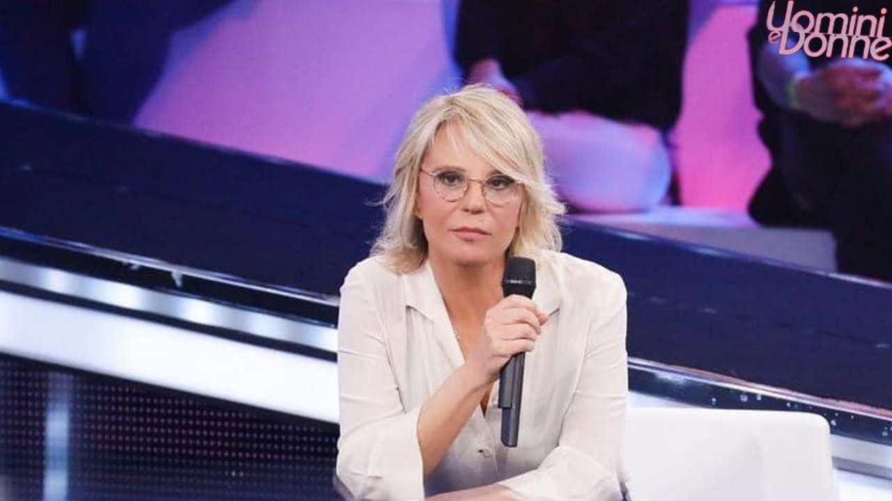 Uomini e Donne: “ti devi vergognare” | Duro scontro in studio, vola di tutto