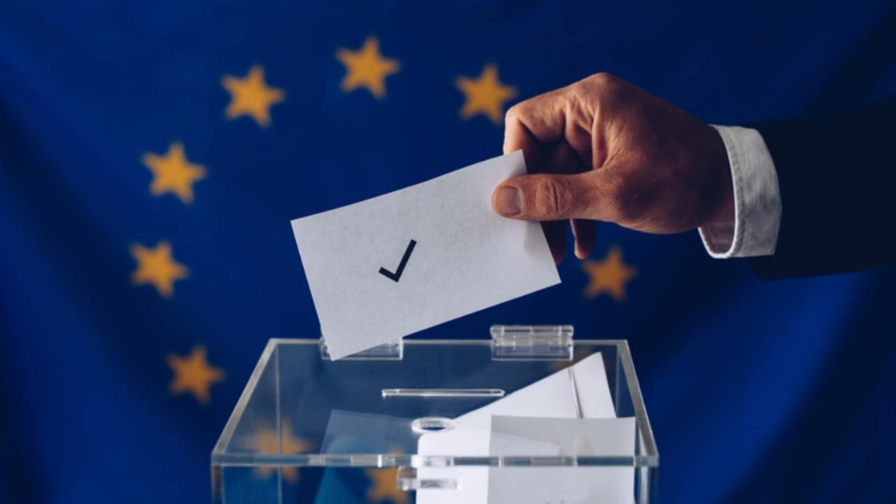 Elezioni 2024: quanto guadagna un europarlamentare | Cifre da capogiro