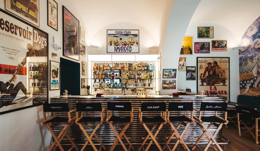 A Napoli apre CASACINEMA: film d’autore, cocktail e cultura in un solo posto