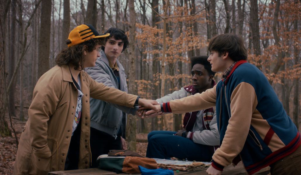 Stranger Things 5 omaggia un celebre film anni ’90 con predatori letali: il dettaglio nascosto nel trailer