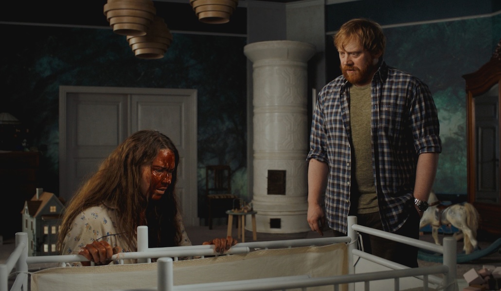 Una scena di Nightborn con Rupert Grint