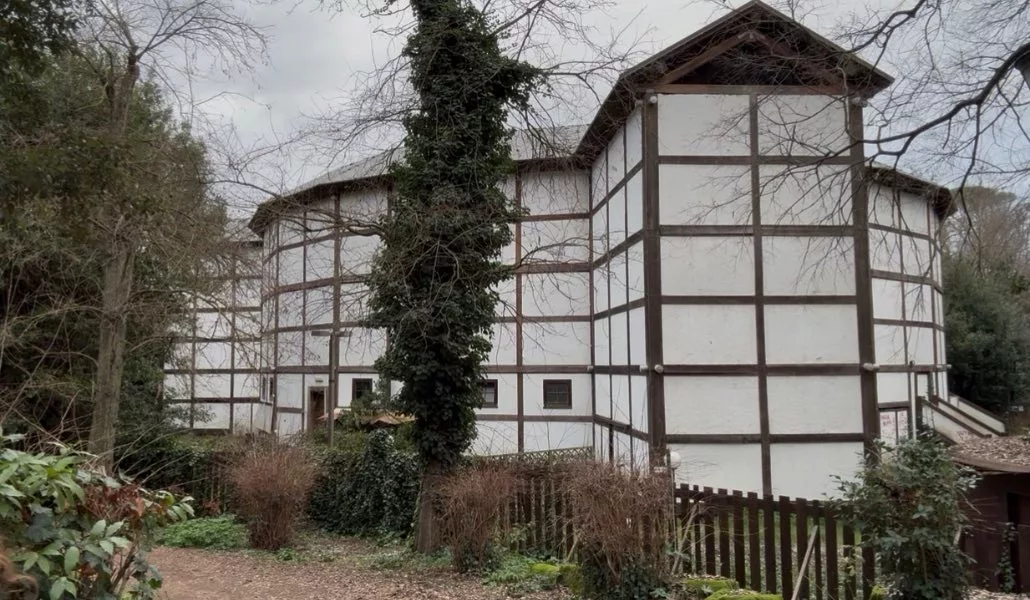 Gigi Proietti Globe Theatre